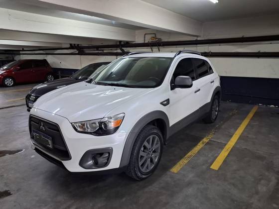 MITSUBISHI ASX 2.0 OUTDOOR 16V GASOLINA 4P AUTOMÁTICO MITSUBISHI ASX 2.0 OUTDOOR 16V GASOLINA 4P AUTOMÁTICO